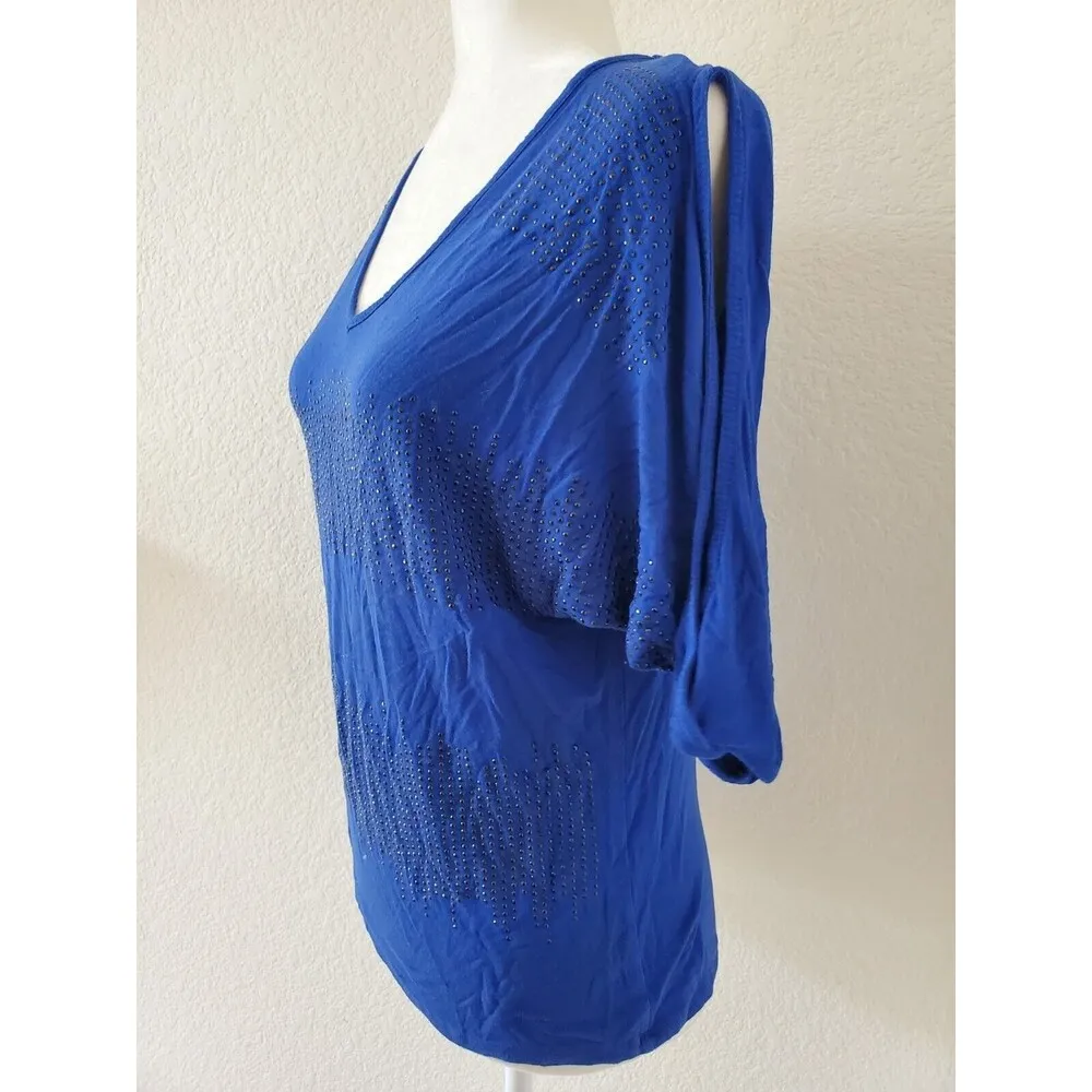 SAY WHAT? Shirt Women Medium Blue Cold Shoulder Top Rinestone Classic V Neck - Image 4