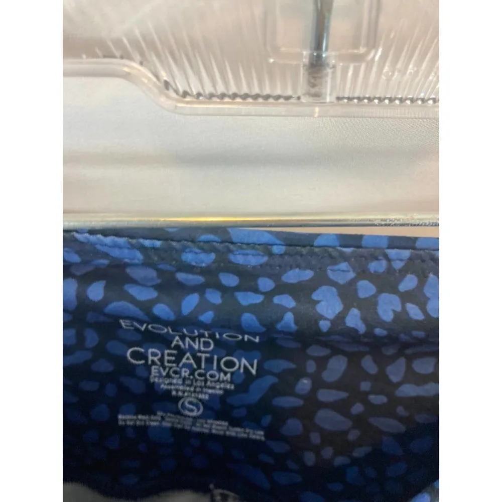 Evolution and Creation Animal Print Athletic Pocket Leggings Size Small - Image 3