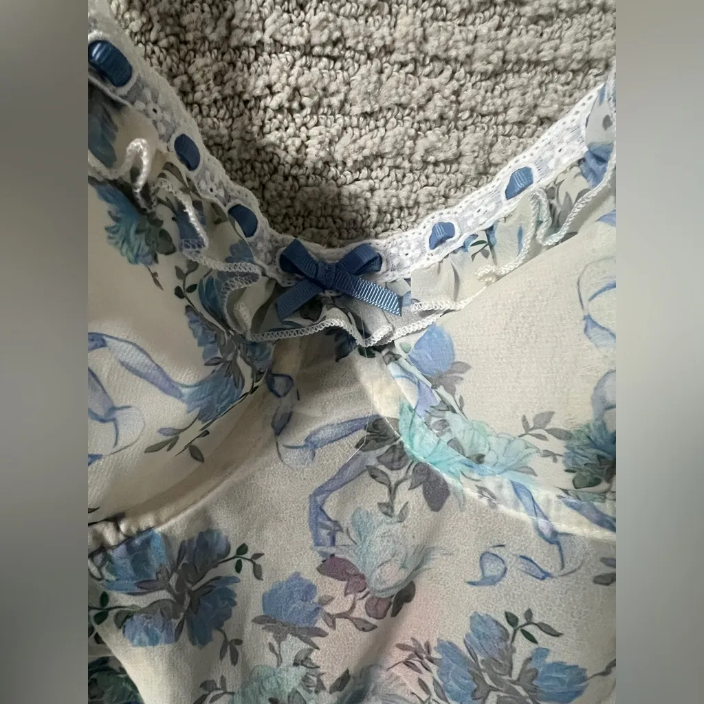 Edikted Light Blue Floral Ruffle Top - Image 4