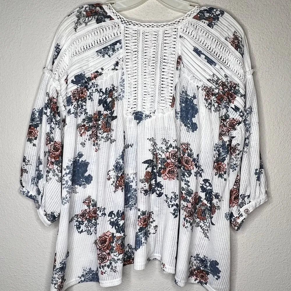 Gimmicks Floral Top - Image 8