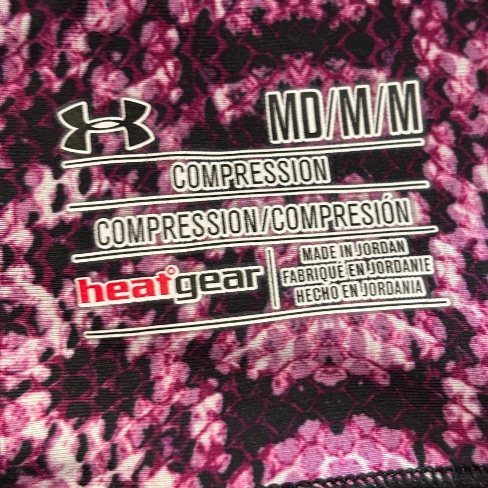 Under Armour Women's Black & Pink Patterned Athletic Leggings Size Medium - Image 7