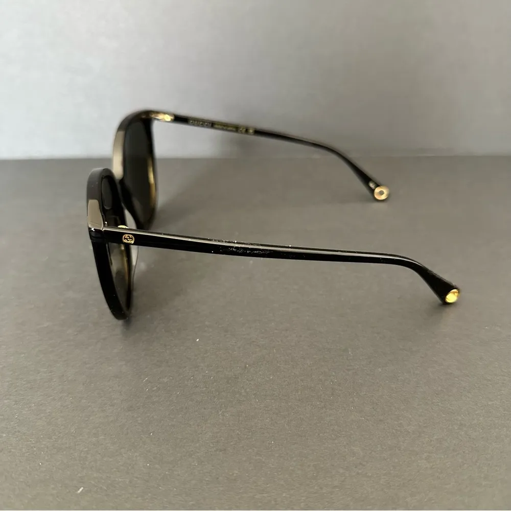 Gucci Women Black Sunglasses with Chains NEW - Image 8