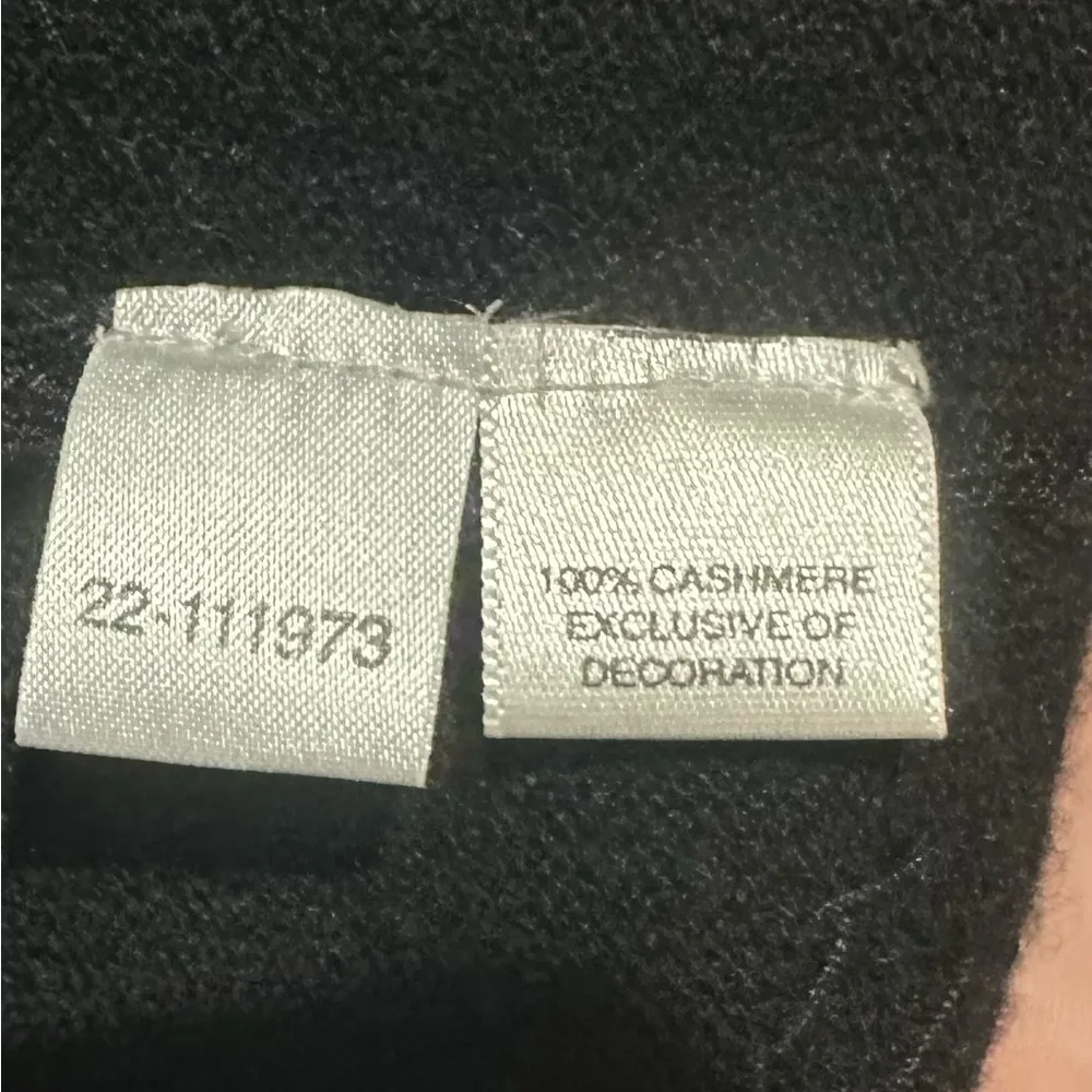 Ann Taylor Black Cashmere Beaded Women's vneck sleeveless sweater sz small - Image 6