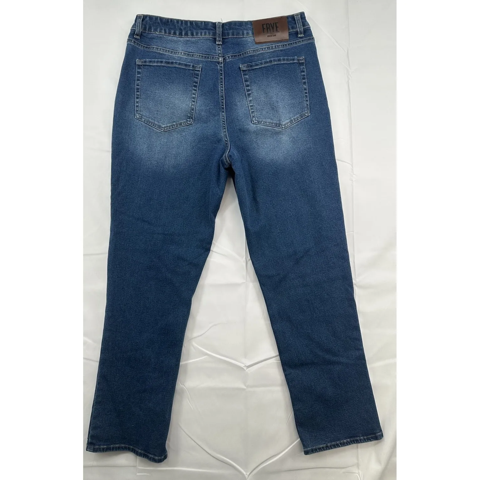 Frye  Women's Medium Wash High‎ Rise Straight Denim Jeans 10/30 Casual - Image 3