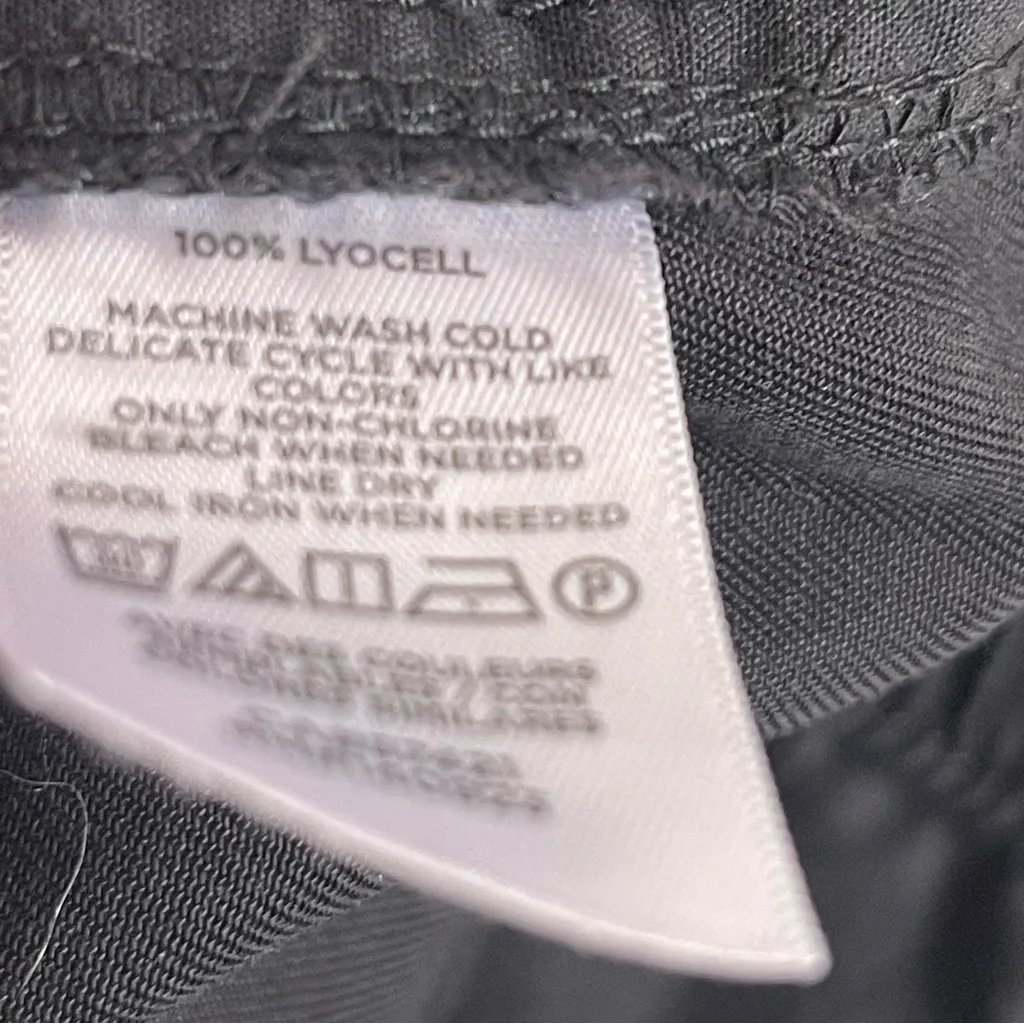 LOFT Medium Solid Black Women's Shorts Paper bag Conservative Capsule Wardrobe - Image 9