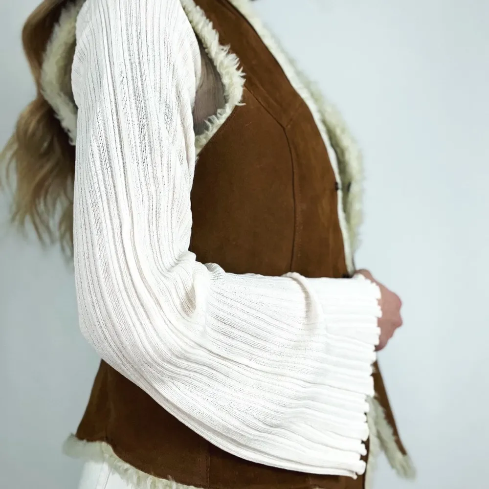 Vintage Faux - Image 9