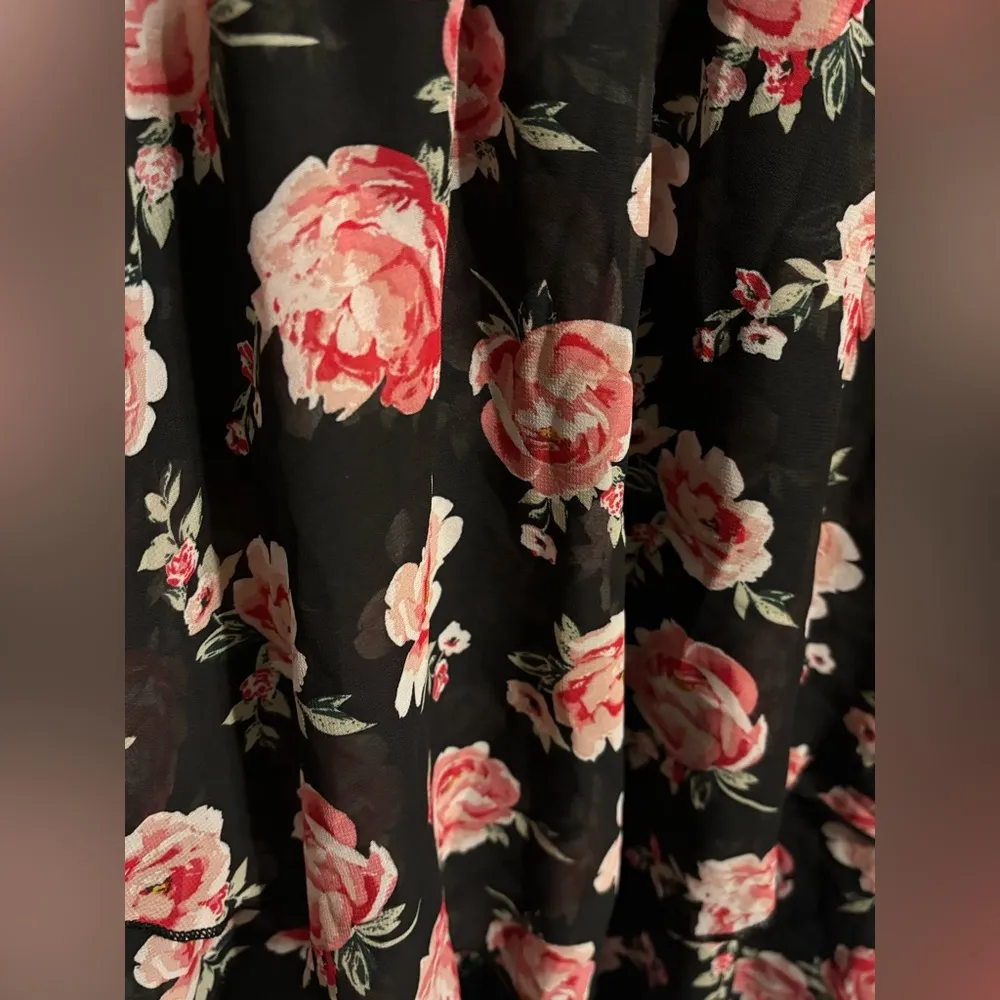 Divided  size 4 dress - Image 5