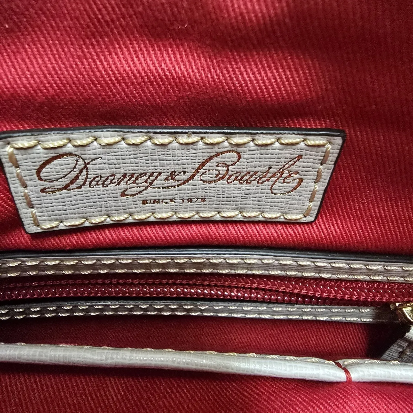 Dooney & Bourke Womens Crossbody‎ Maxi Quilt Purse Logo Handbag Taupe Pink - Image 7