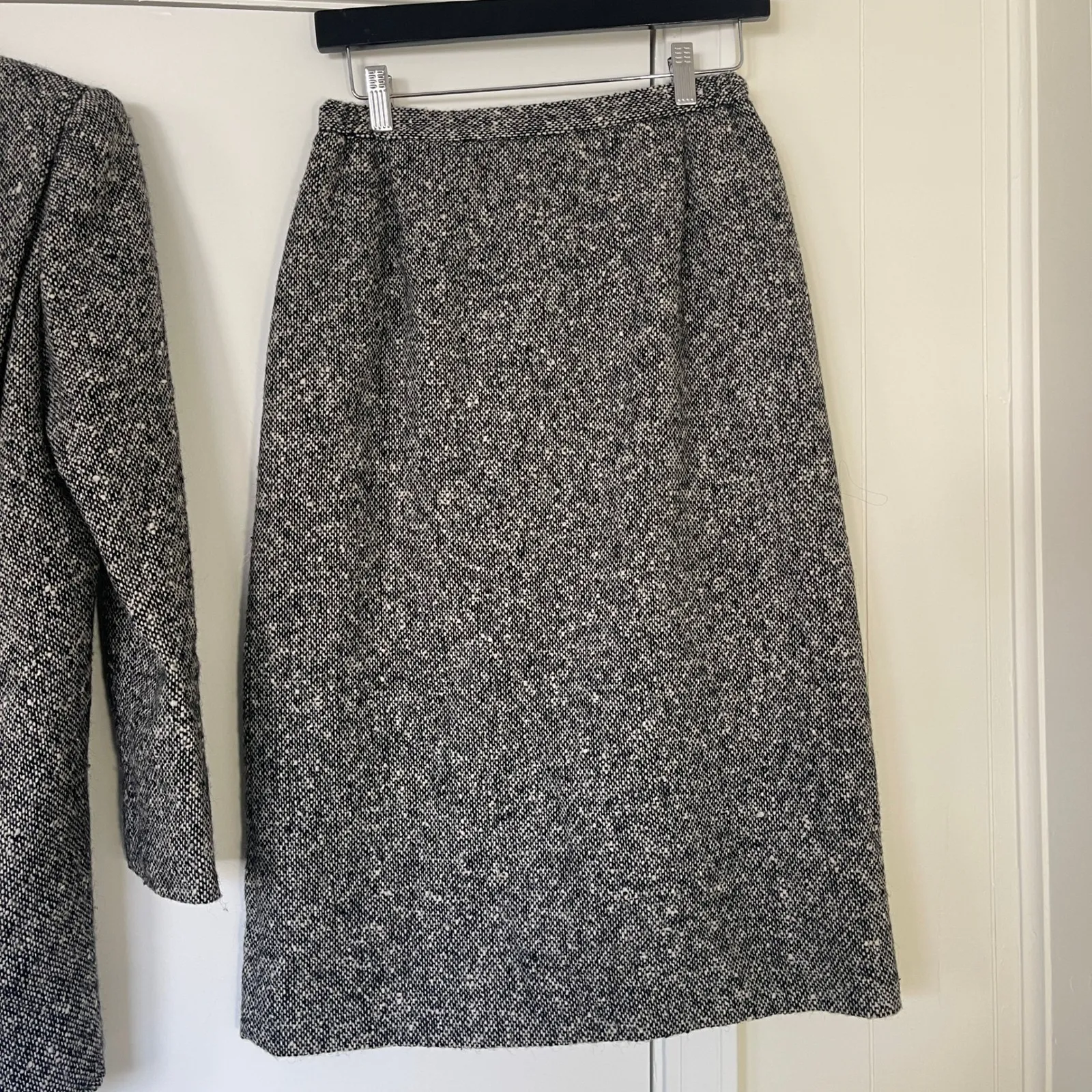 Vintage Adolph Schuman for Lilli Ann Tweed Blazer Skirt Suit Black White S/M Gray - Image 8