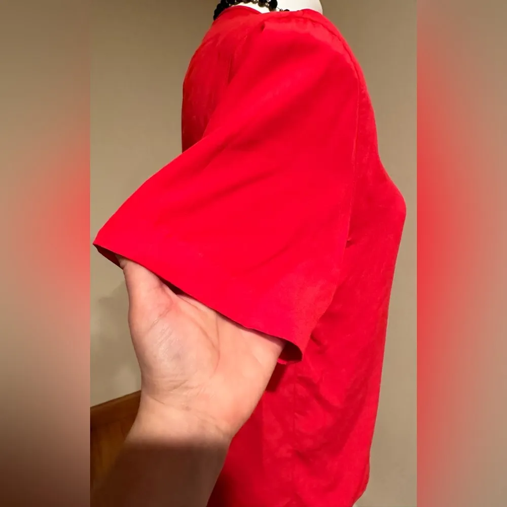 Liz Claiborne Vintage Red Short Sleeves Blouse Sz 6P With Shoulder Pads - Image 5