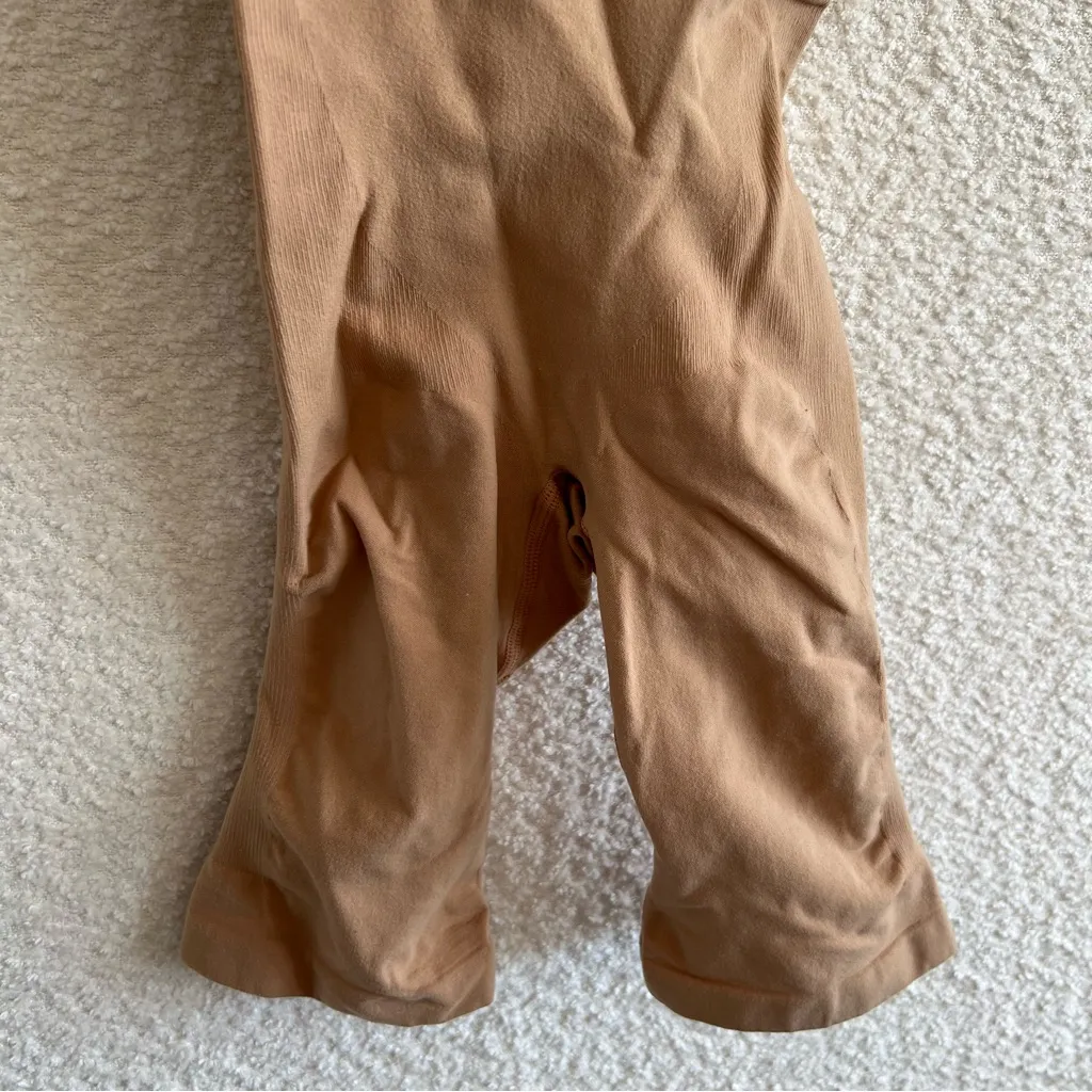 SKIMS Women’s Mid Thigh Bodysuit Shapewear‎ Gusset Size Small - Image 5