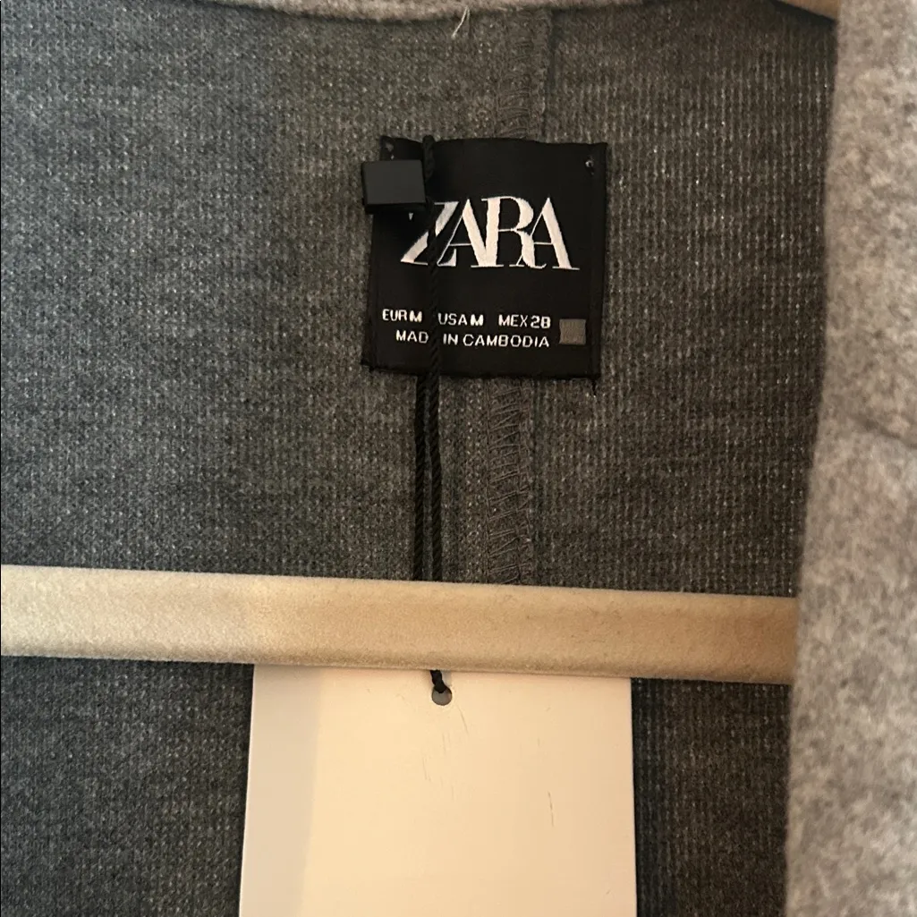 Zara Women's Classic Gray Trench Coat - Image 2