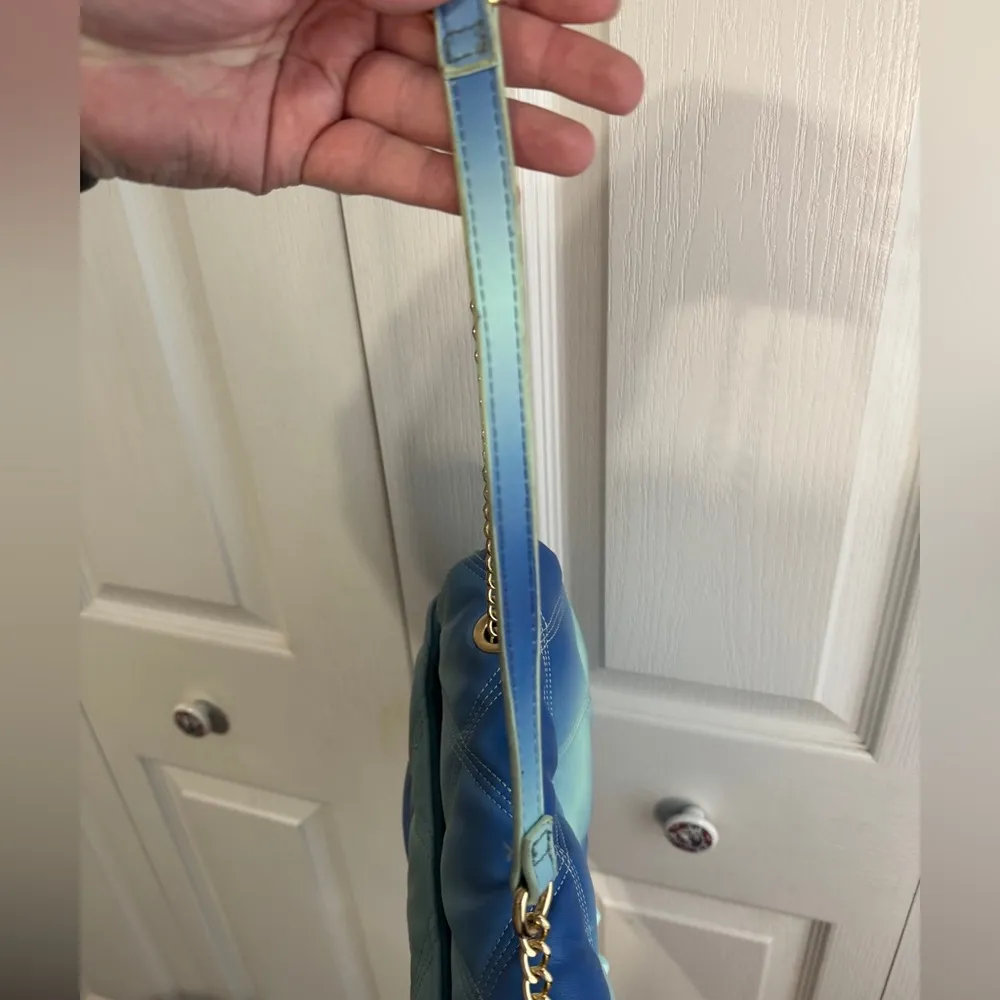 Betsey Johnson  Ciara quilted blue gradient shoulder bag - Image 11