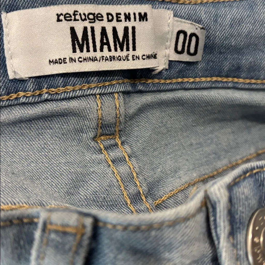 Shorts in size 00 refuge denim Miami - Image 3