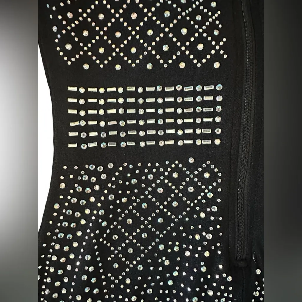Windsor beaded Bodycon Cocktail Dress - Image 4