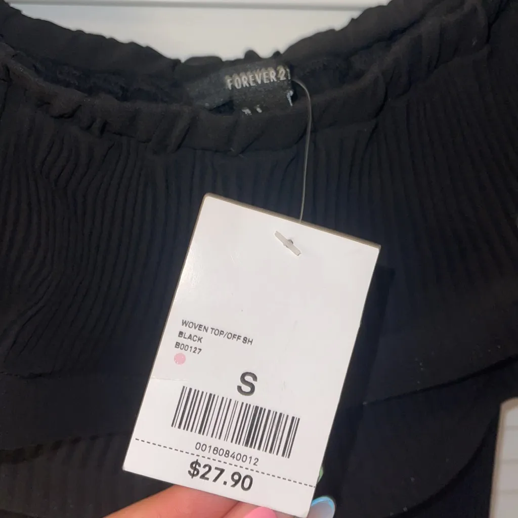 MOVING SALE - NEW Off the Shoulder Ruffle Lettuce hem black top - Image 5