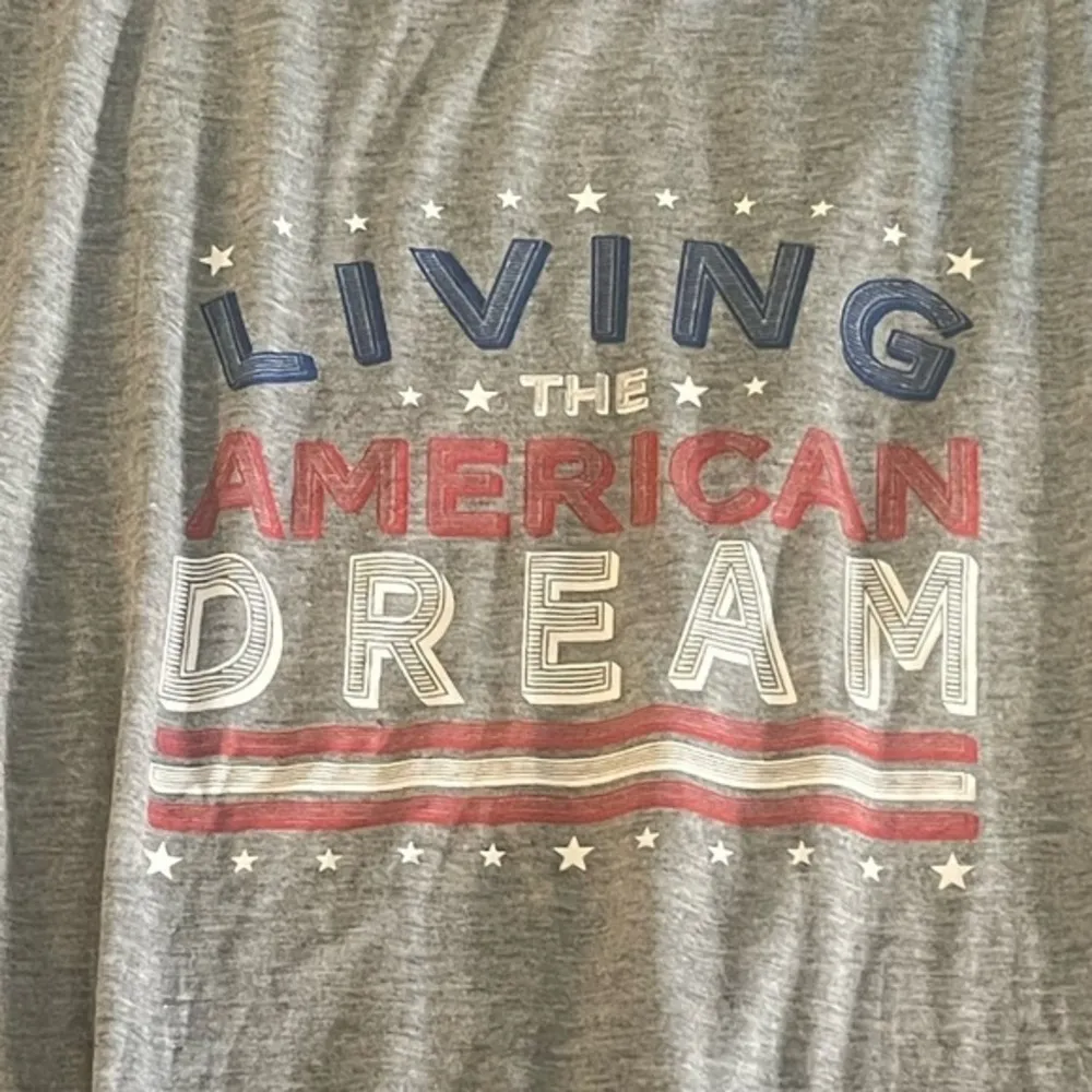 Lularoe Gray Patriotic Graphic Living the American Dream Shirt 2XL EUC #6838 - Image 2