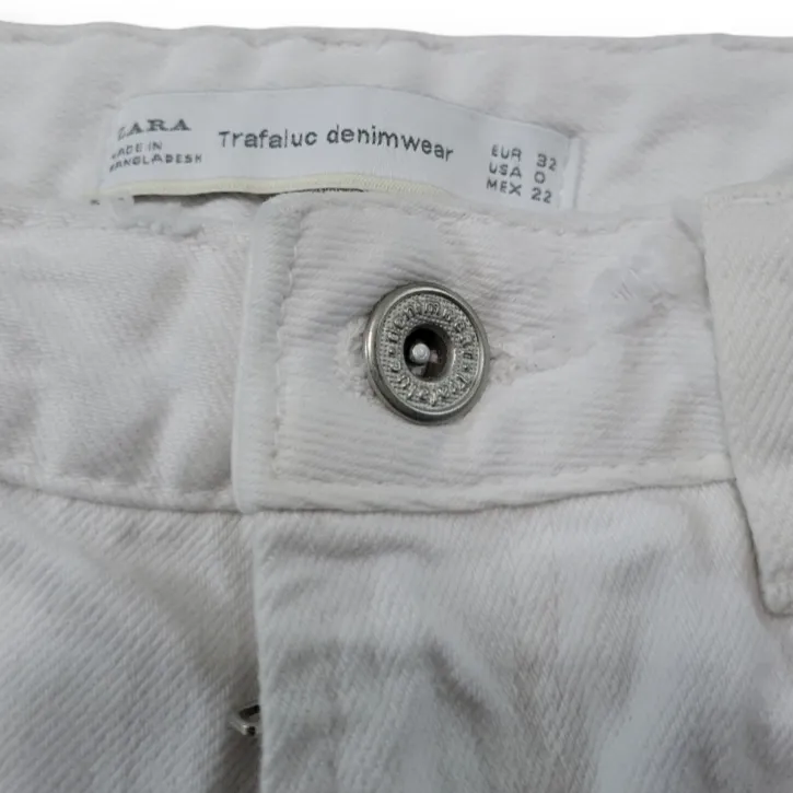 Zara Jeans Size 0 Women's Zara Trafaluc Denimwear Distressed Jeans Crop Cropped Women's  - Image 6