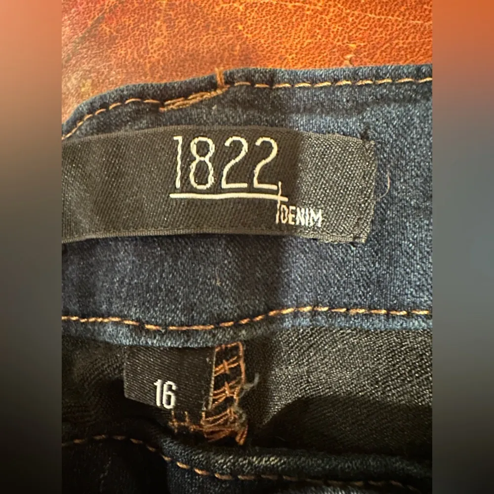 EUC 1822 Denim Dark Blue  STRECHY Jeans - Image 2