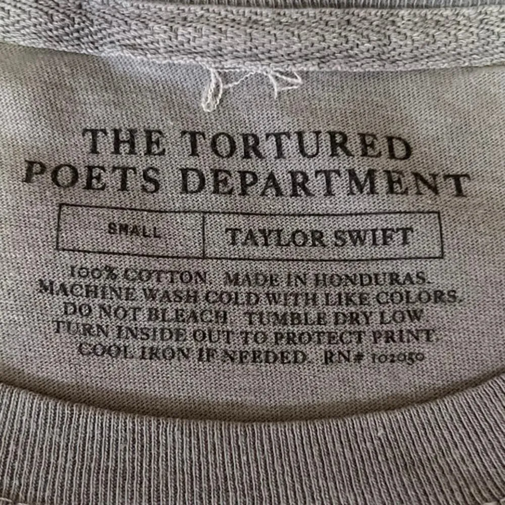 Taylor Swift The Tortured Poets Dept Gray White Concert Tour Sweatshirt Top Sz S - Image 4
