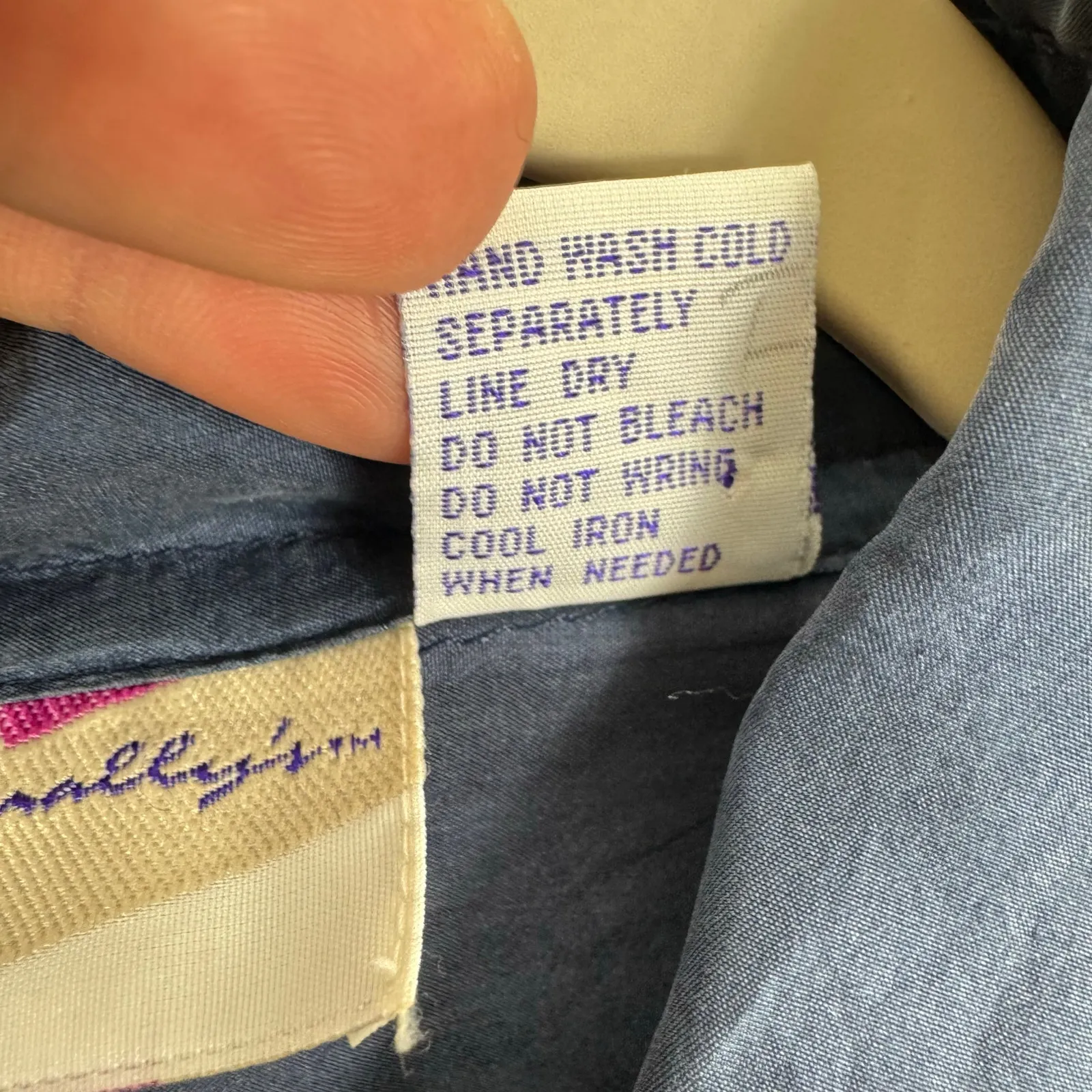 J. McLaughlin Vintage 100% Silk Blue Long Sleeve Button Up Blouse Women's 18 - Image 6