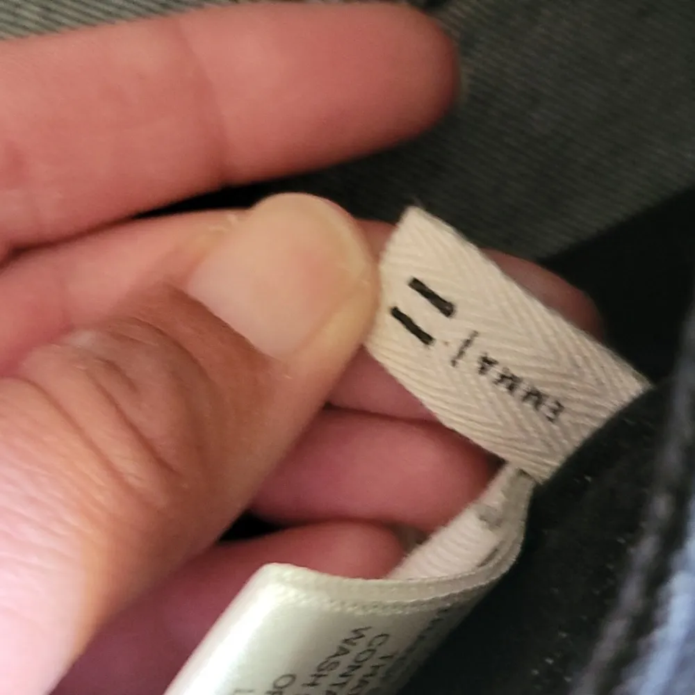 Empyre distressed denim shorts size 10 - Image 10