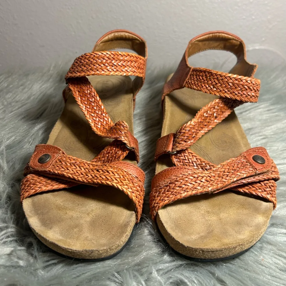 Taos Footwear Trulie Terracotta Orange and Tan Sandals Size 8 - Image 6