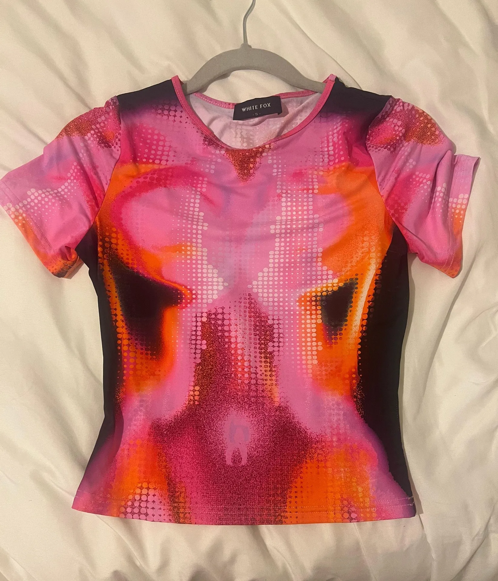 white fox shirt - Image 2