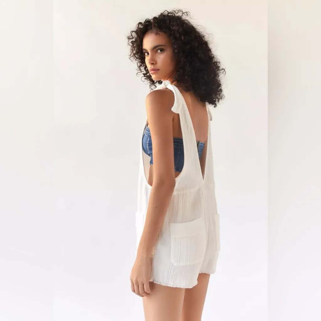 Billabong Girl On The Run White Cotton Tie Strap Romper Women’s Size Medium - Image 3