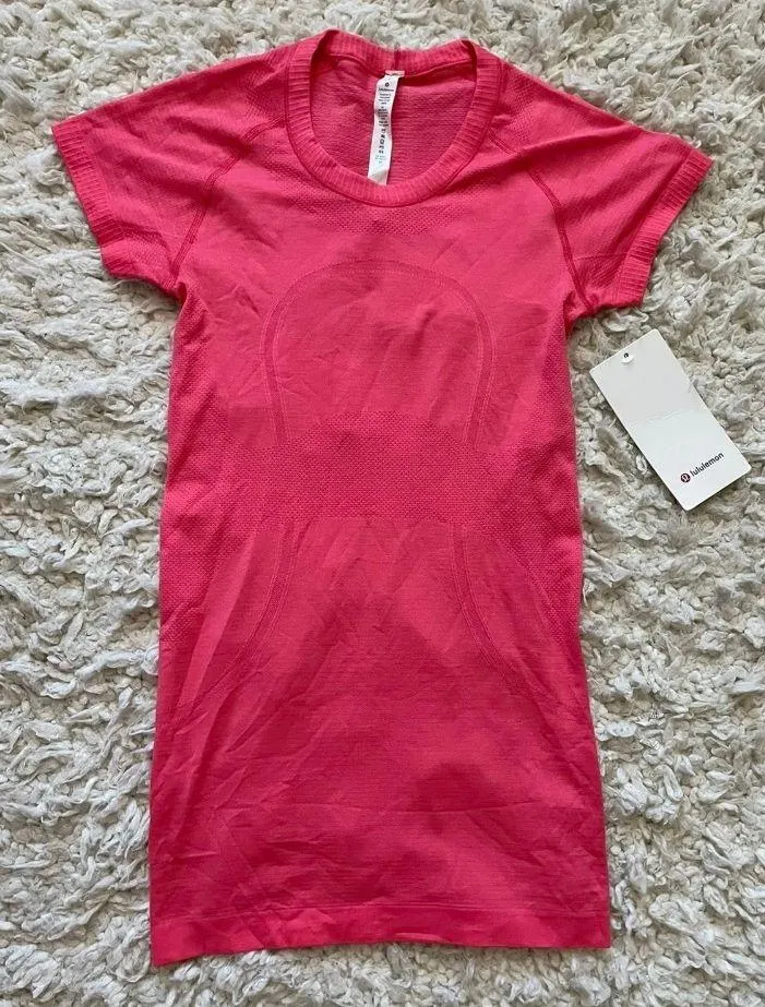 Lululemon Swiftly Tech Shortsleeve - Image 3