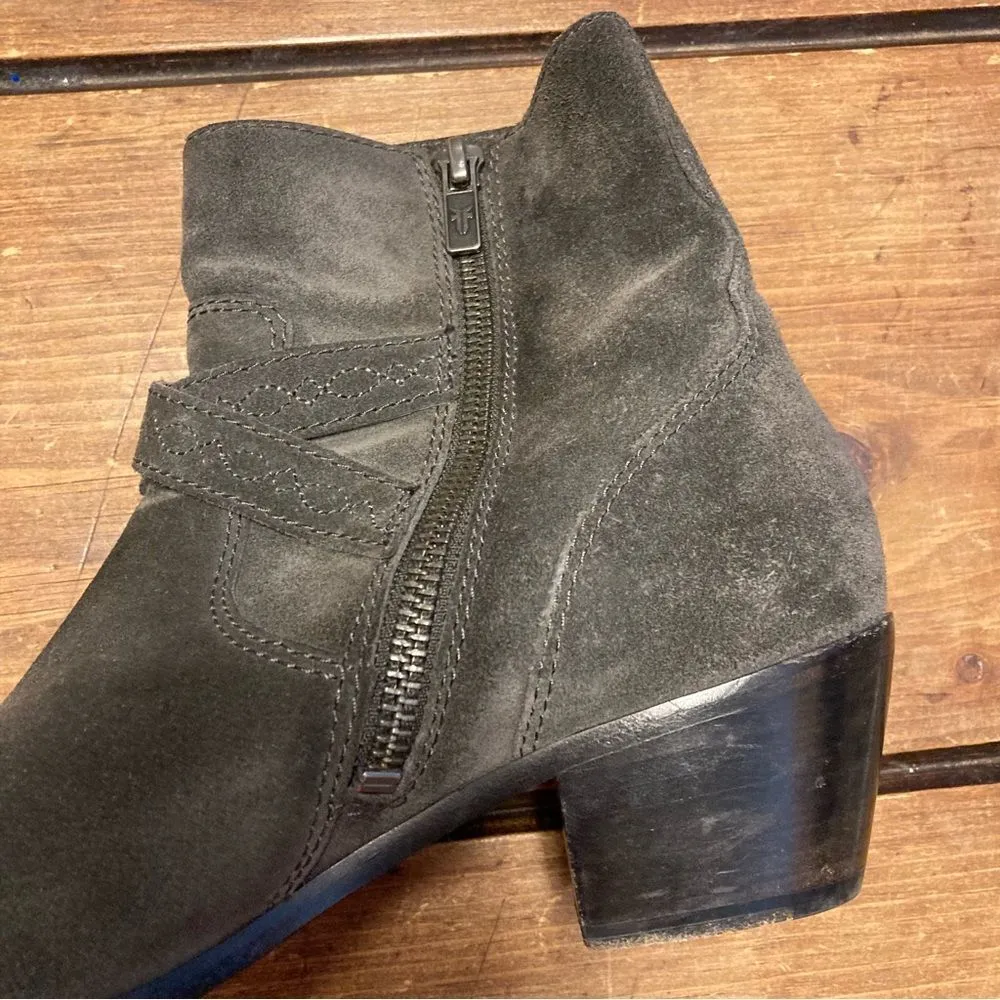 Frye Ellen Buckle Short Booties Gray Suede Leather Size 7 Harness - Image 5