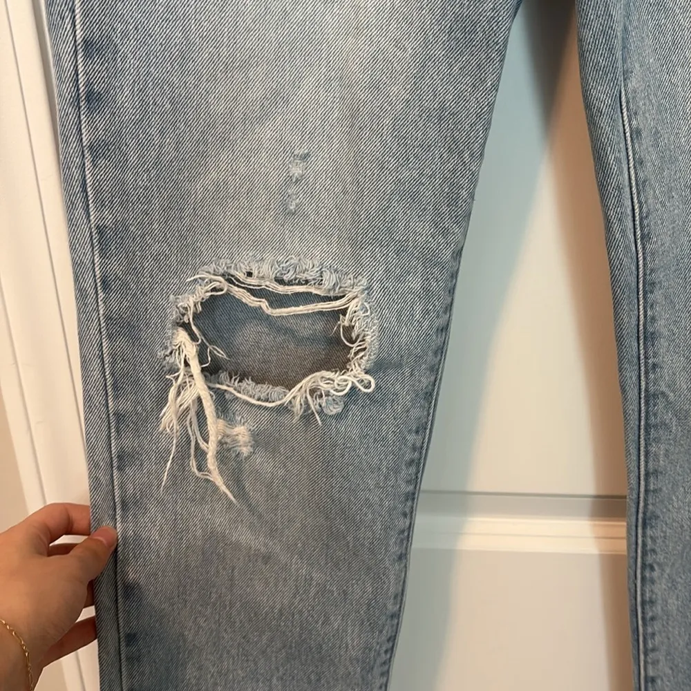 Madewell Classic Straight Full-Length Jeans in Hartsville Wash - Image 4