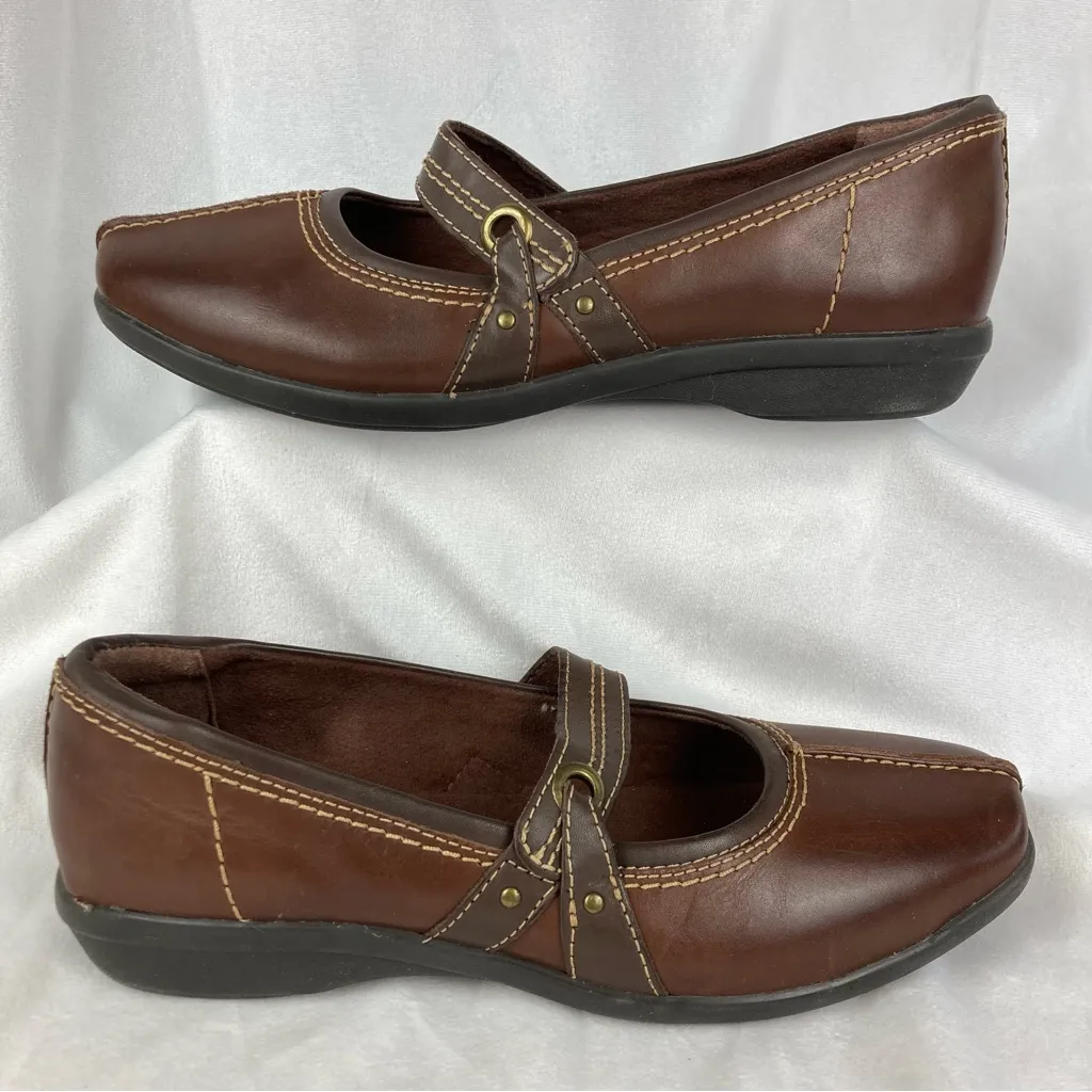 Clarks Collection Women's Hayden Maize Mary Jane Brown Leather Flats Sz 8.5 EUC - Image 2