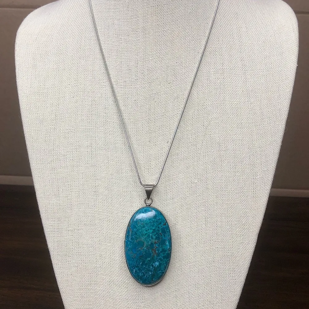 VINTAGE Turquoise and Sterling Silver Pendant on New Sterling Silver Snake Chain - Image 2