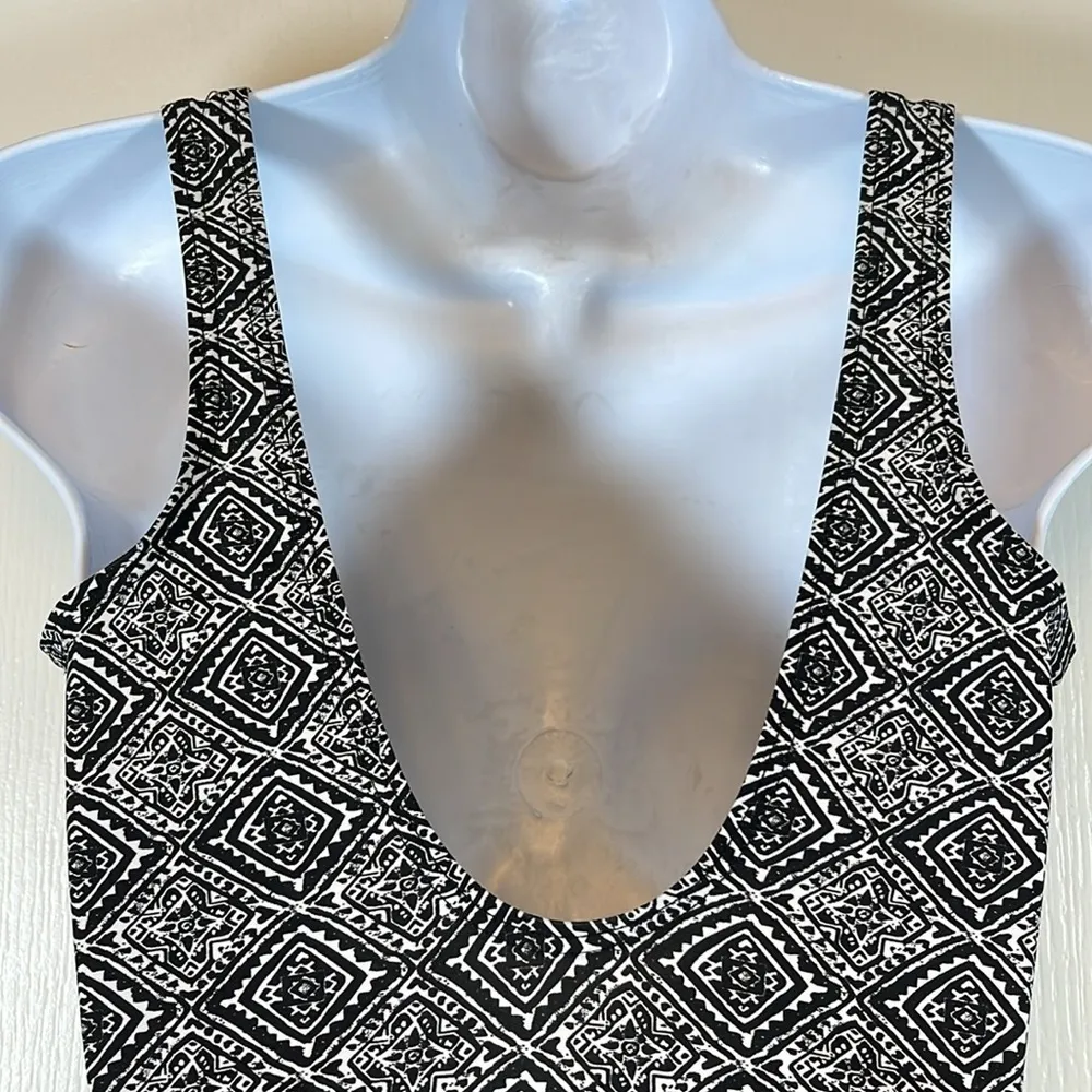 Shape Shores Swimwear Black White Underwire Swimdress Swimsuit Size 8 EUC #1221 - Image 7