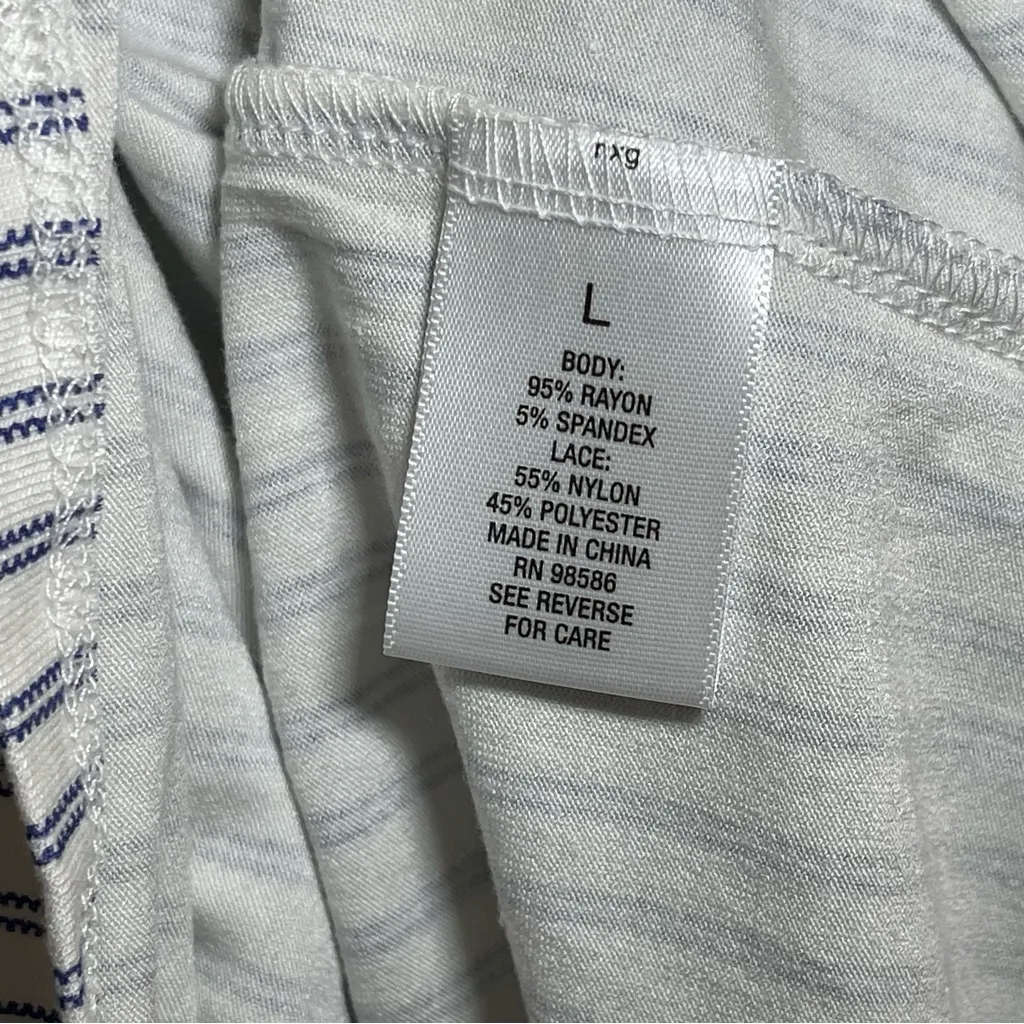 Roz & Ali | NWT Blue Floral Lace Overlay Sleeveless Top | Large - Image 6