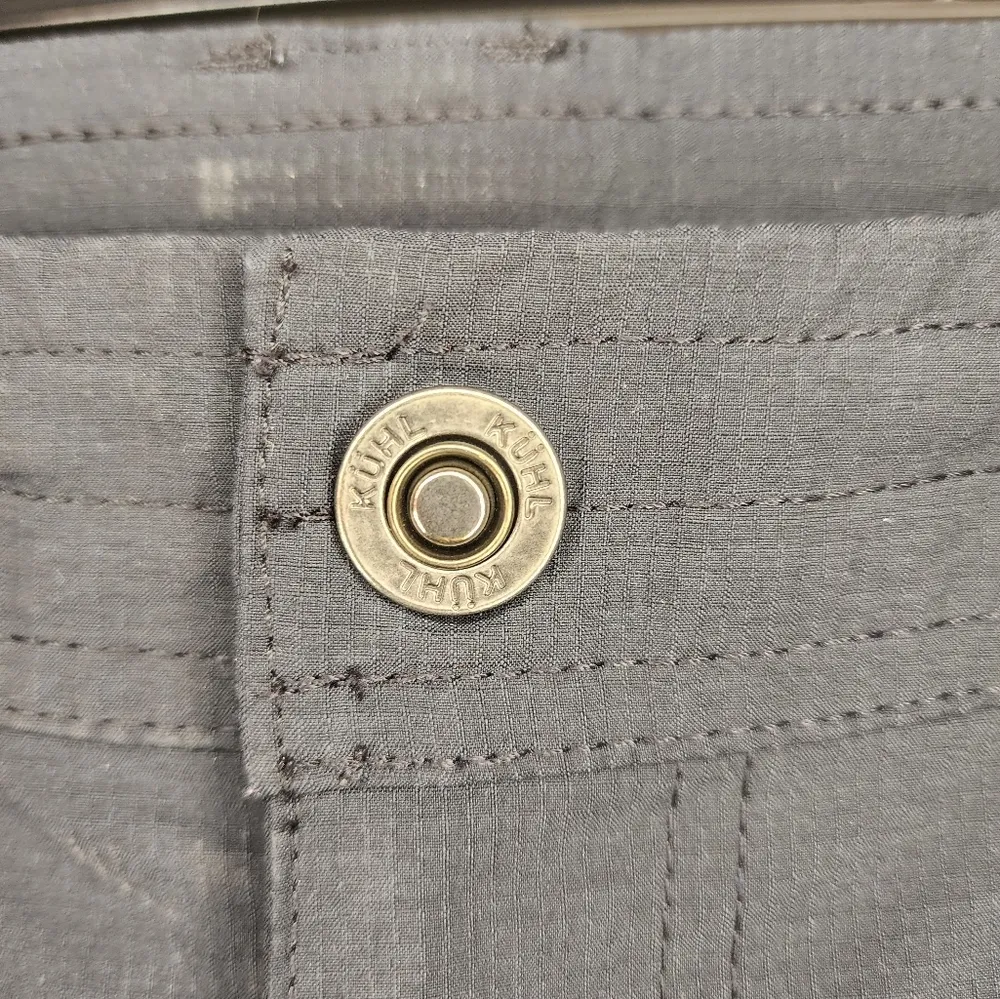 Kuhl Womens black shorts size 6 - Image 2