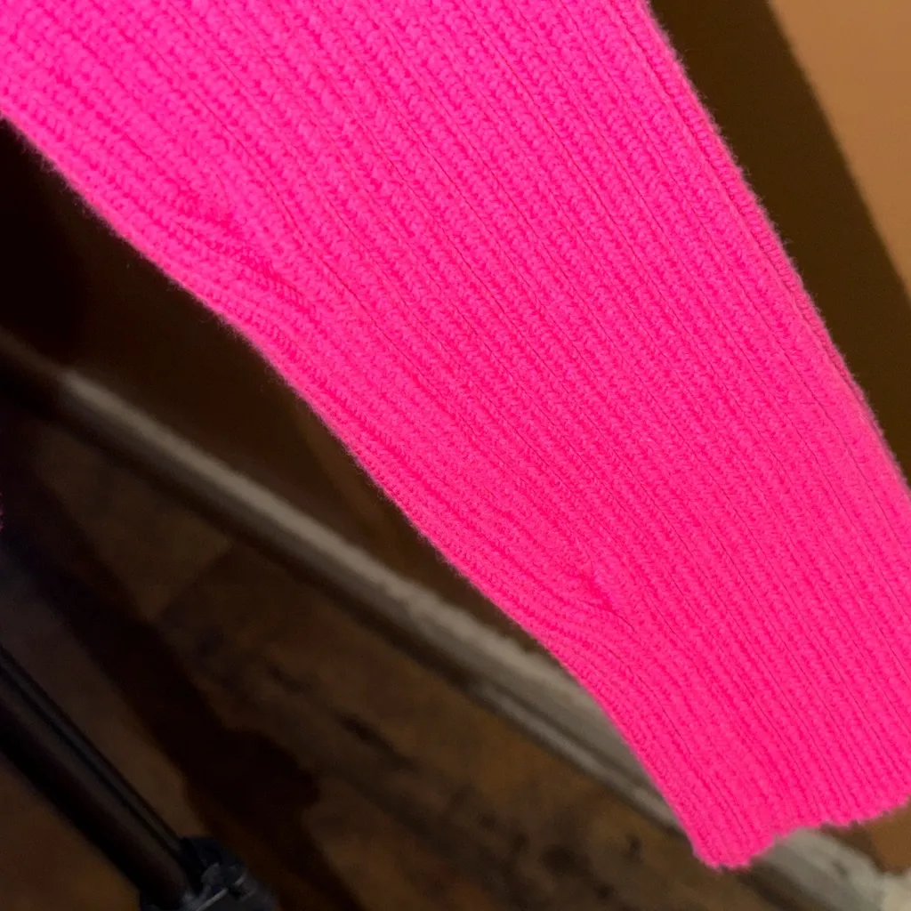 English Factory Vibrant PinkRibbed Cropped Long Sleeve Knit Top Size Small NWT - Image 7