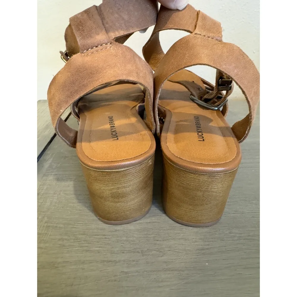 LUCKY BRAND Tan Criss-Cross Leather Studded Chunky Heel Slingback Sandals sz 7.5 - Image 3