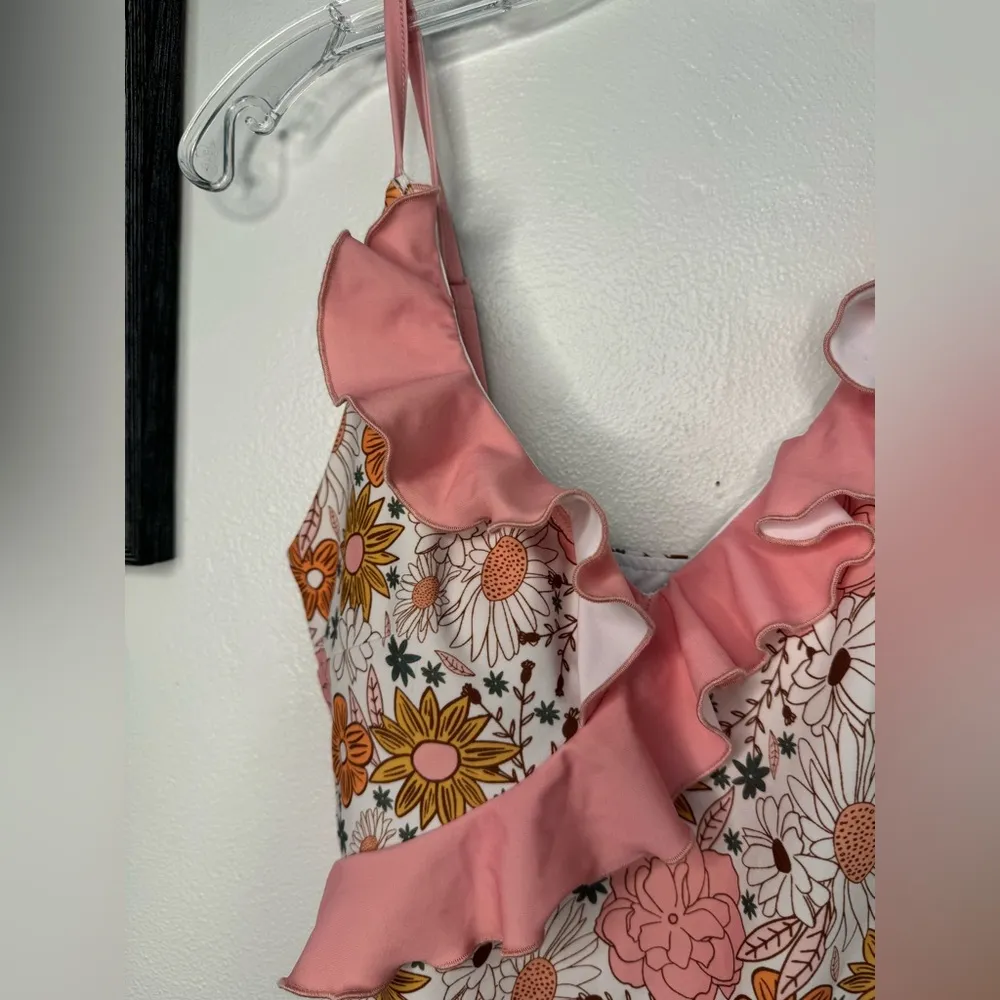 NWT Caden Lane Boho Floral One Piece Bathing Suit Pink - Image 4