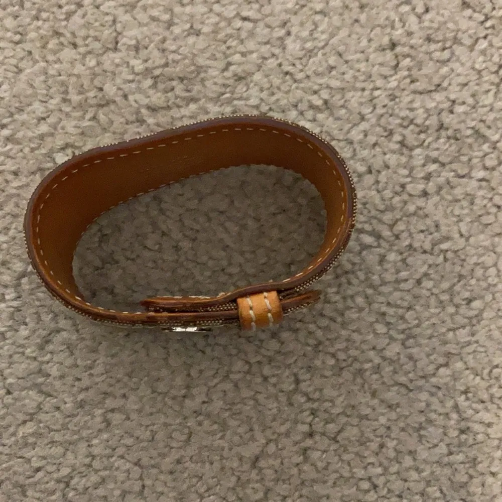 Coach wrist cuff - Image 2