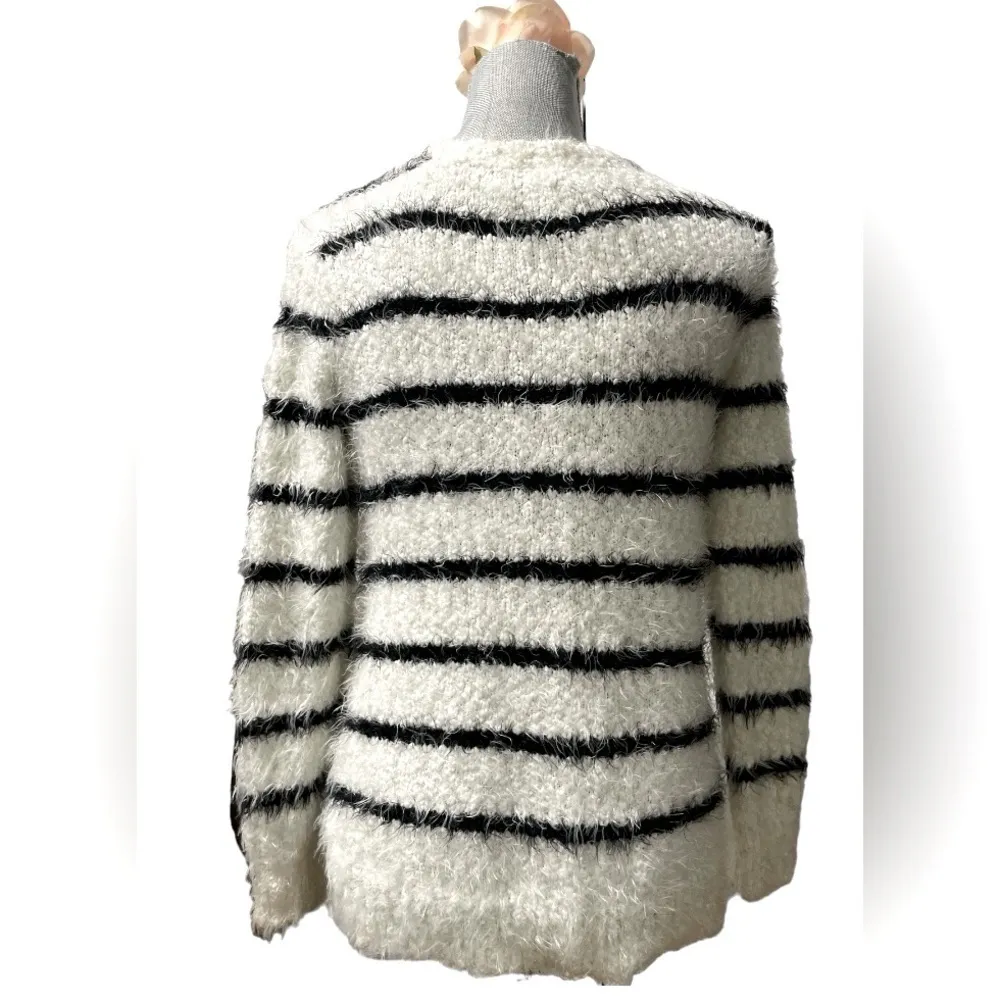 Style & Co fluffy striped sweater with 2 front pockets  size S - Image 4