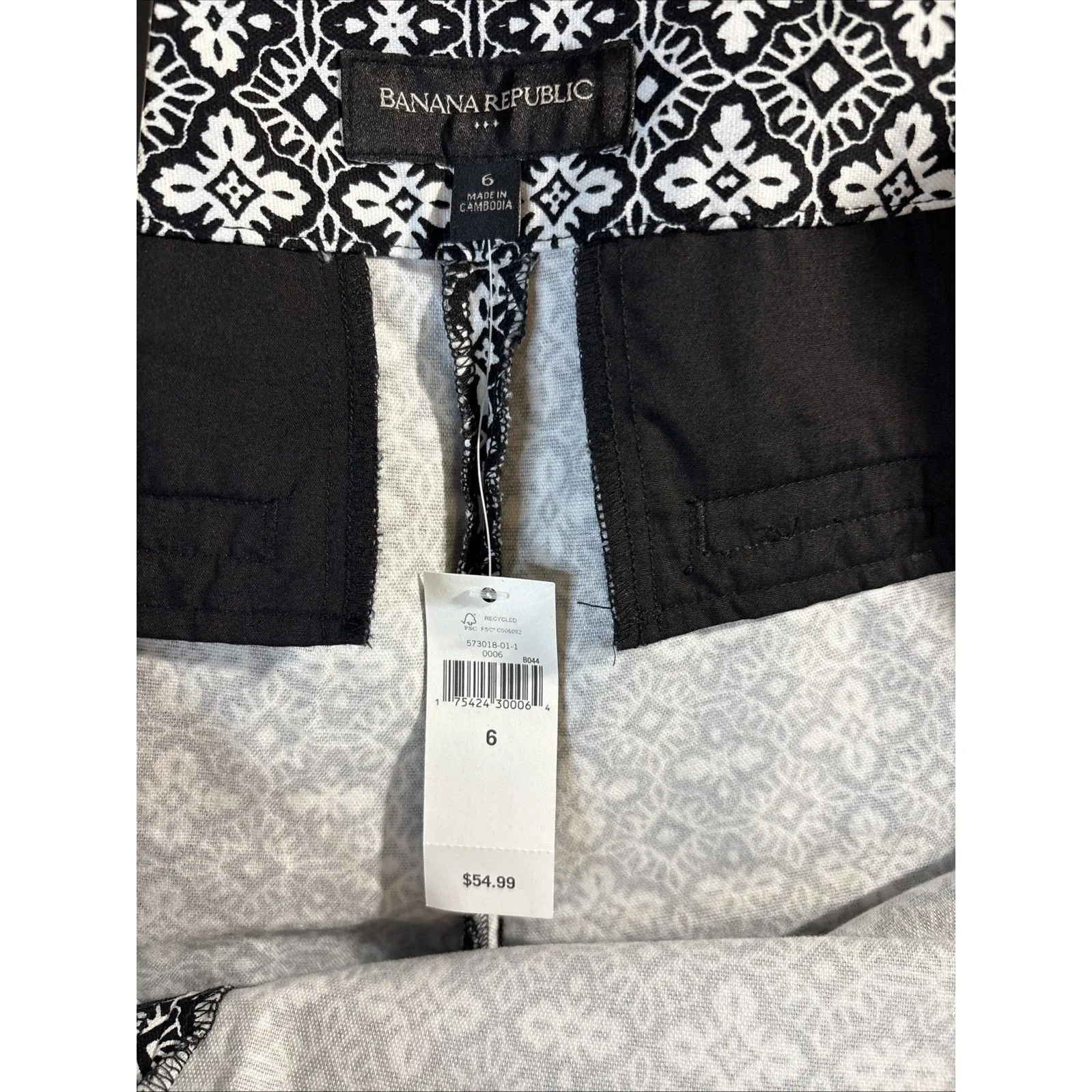 Banana Republic Shorts Women’s Size 6 Black and White Geometric Shape Size Zip - Image 5