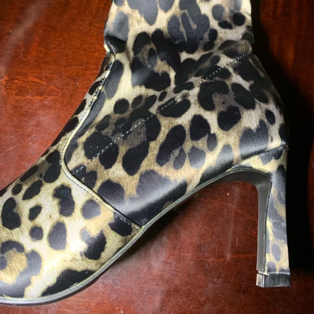 NY&C Leopard Animal Print Boots - Image 2