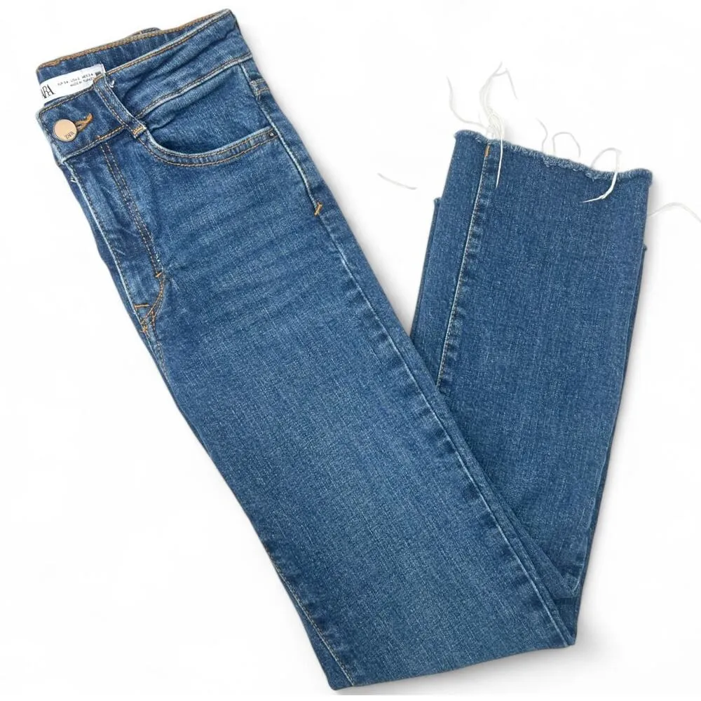 ZARA | 2 | HIGH WAIST - STRAIGHT - ANKLE LENGTH - Med Wash Denim JEANS - Image 2