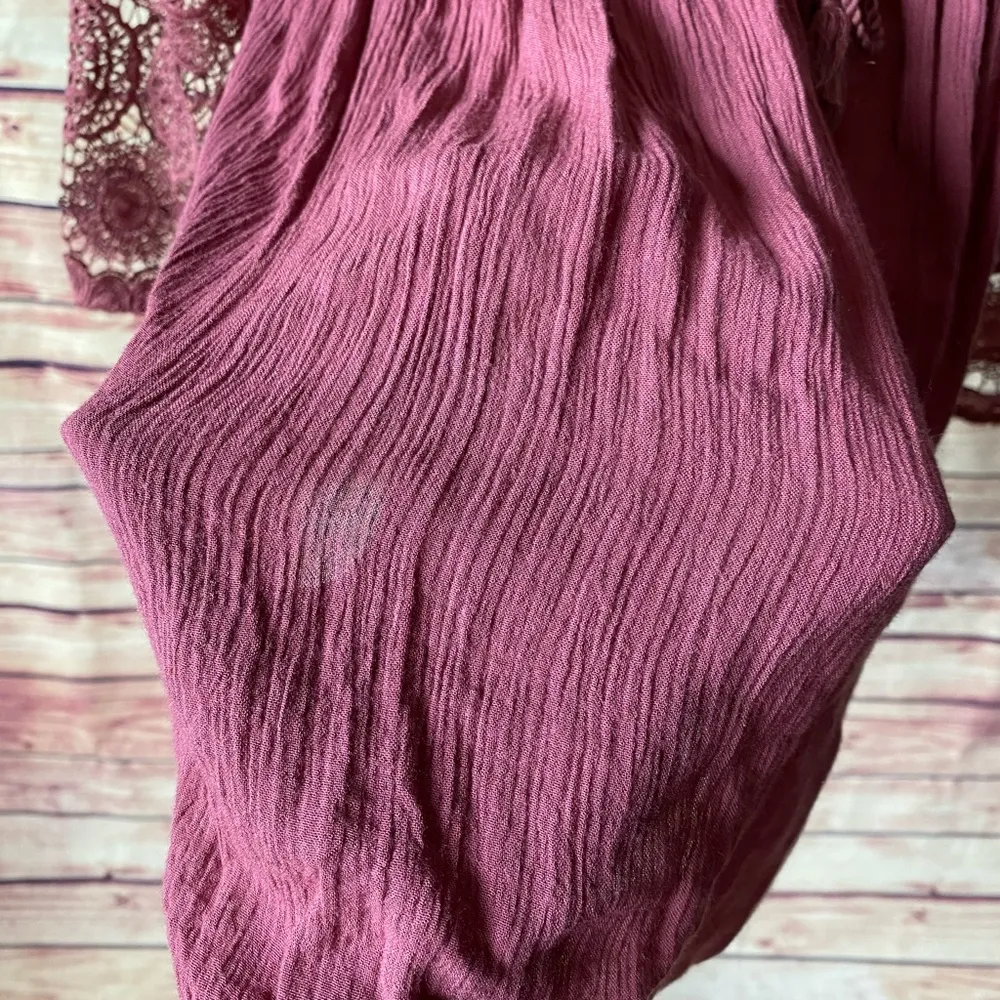 American Eagle Outfitters Boho Crochet Lace Blouse, Size Medium - Image 6