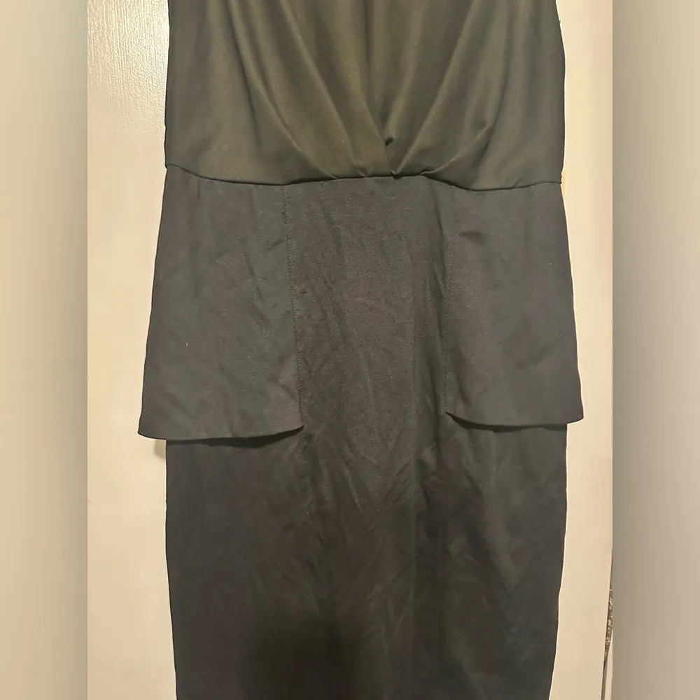 NWT Gibson Latimer Sleeveless Peplum Sheath Dress Womens Black Size 10 - Image 2