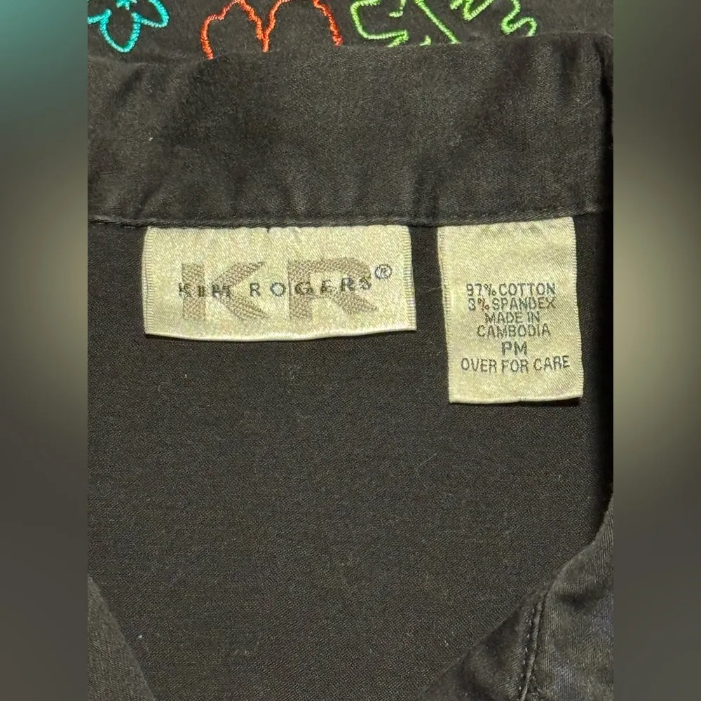 EUC Kim Rogers Black Floral Embroidered Button Down Blouse size MP - Image 9