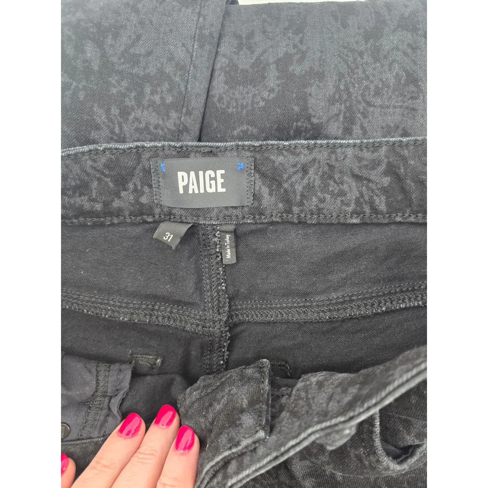 PAIGE Leenah Black Floral Print Flare Jeans Womens Size 31 - Image 4