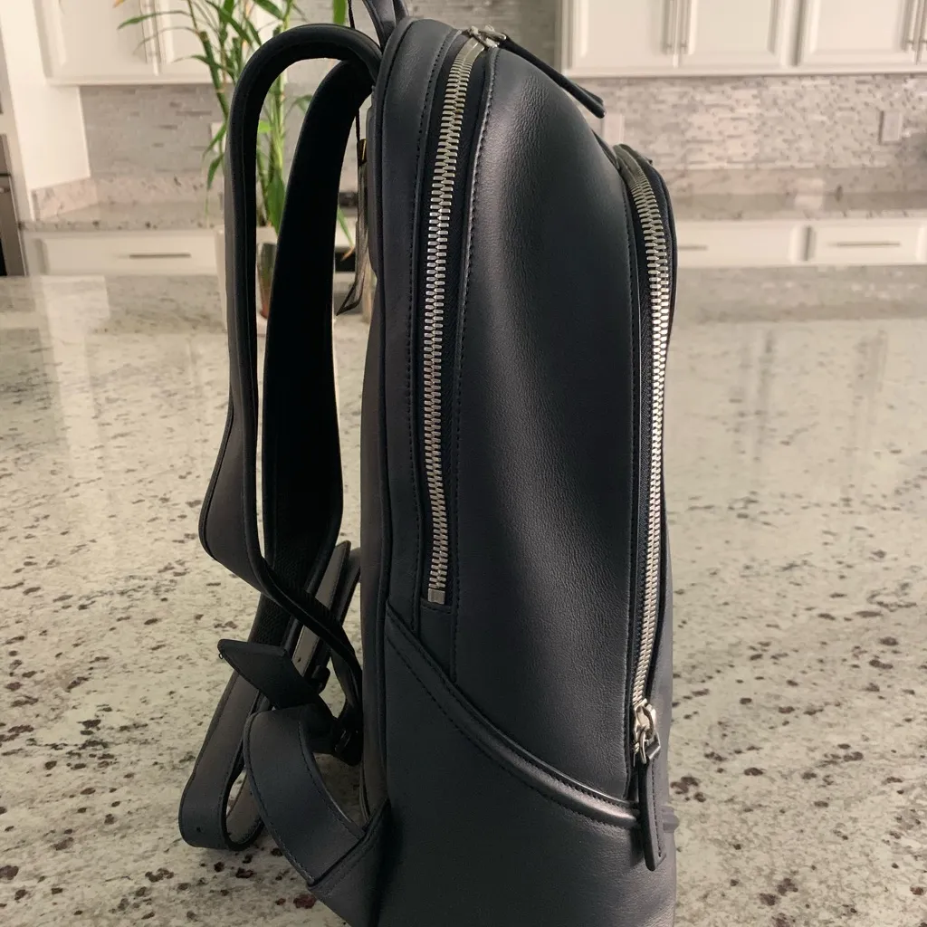 Authentic MCM Duke Nappa Leather Navy Backpack‎ NWT - Image 3